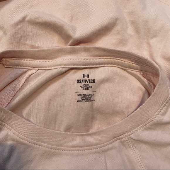 Under Armour Long Sleeve Tshirt - Picture 3 of 3